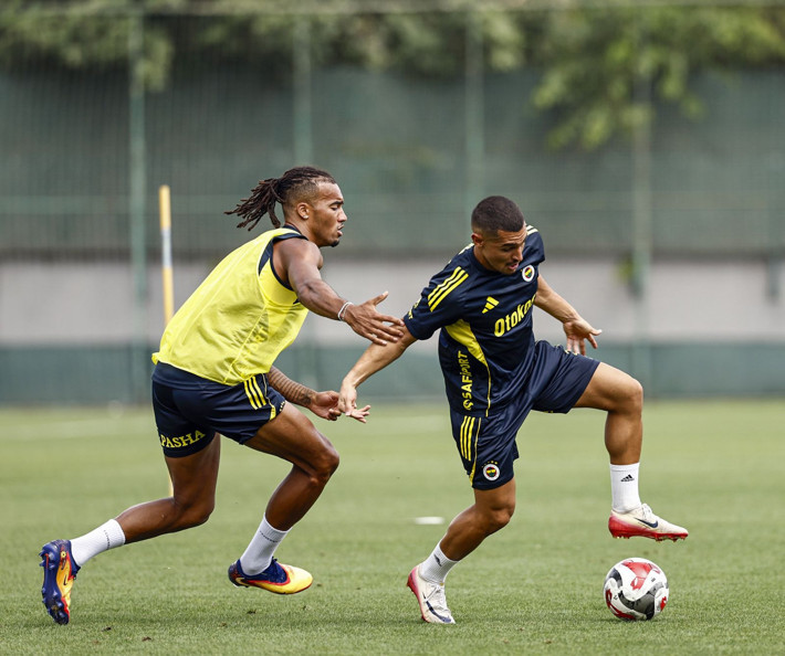 Fenerbahçe'de mutsuz olan yıldız isme A. Madrid talip oldu! İstenen rakam... - Resim: 4