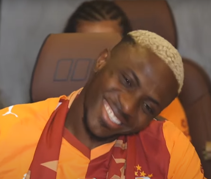 Osimhen videosunda Ederson göndermesi! Taraftar ince detayı yakaladı - Resim: 3