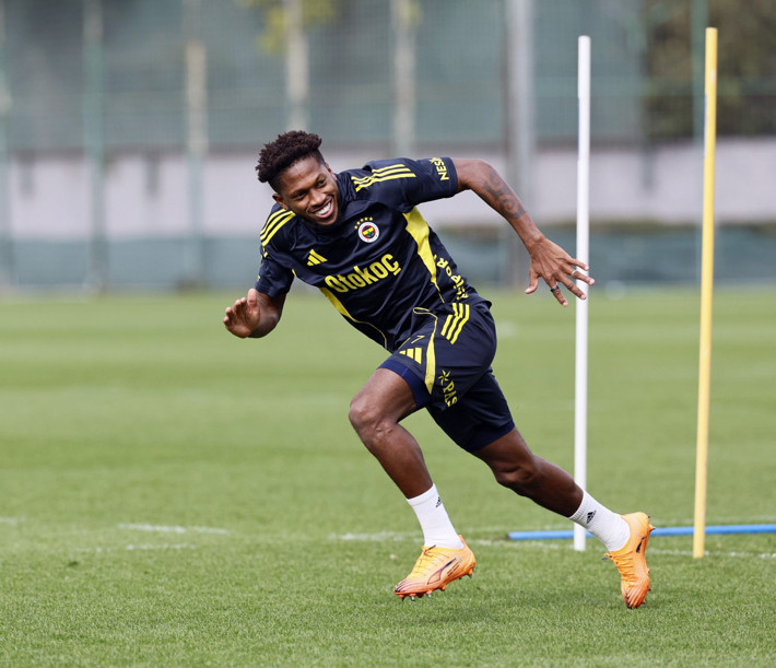 Fenerbahçe'ye teklif yağıyor! Ayrılıklardan gelecek rakam 100 milyon euro - Resim: 5