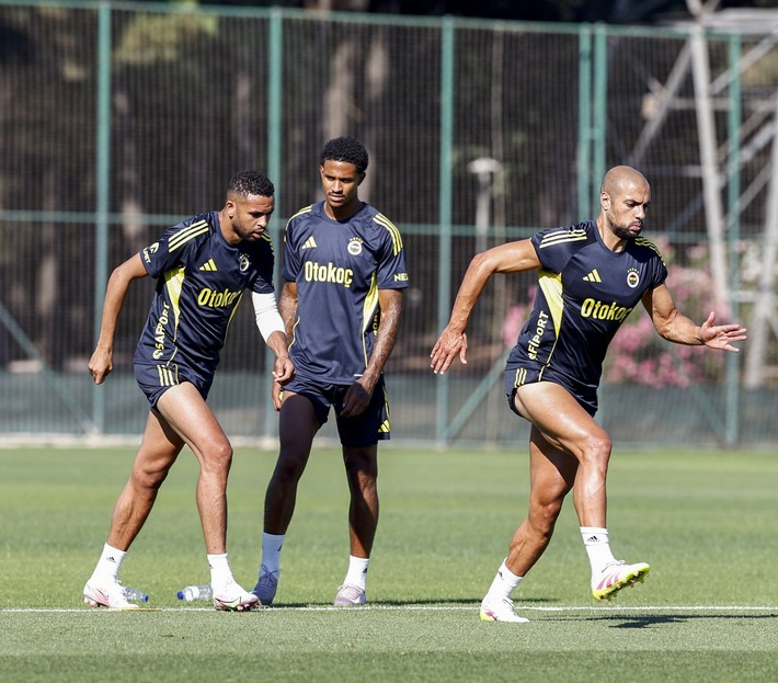 Mourinho kampın ilk fırçasını yıldız futbolcuya attı: 10 kilo vermeden gelirsen seni kadro dışı bırakırım - Resim: 9