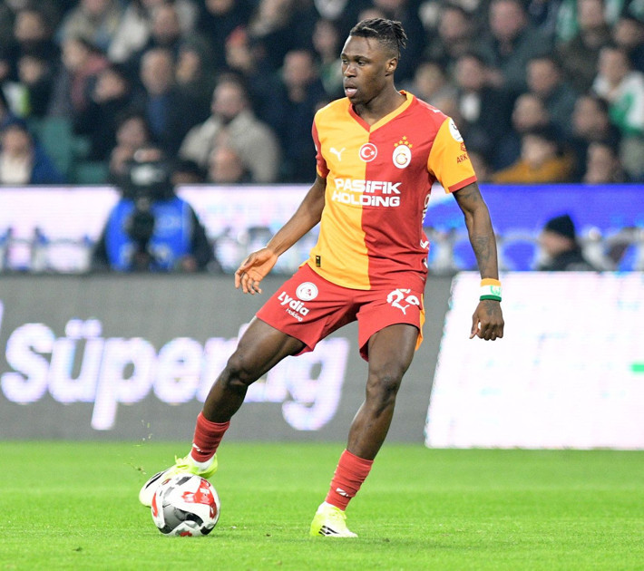 Napoli 60 milyon euroyu dert etmedi! Galatasaraylı yıldızı izlemeye başladı - Resim: 1