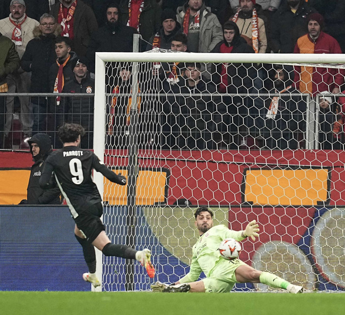 14 maçta 13 gol atınca Sadettin Saran'dan 25 milyon euro istediler! - Resim: 5