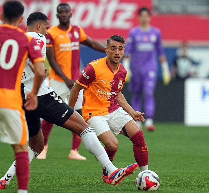 Galatasaray'ın hazırlık maçında korkutan sakatlık - Resim: 6