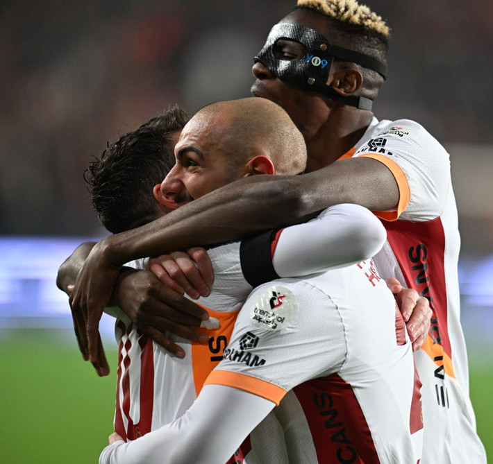 3-2'nin ardından Galatasaray'da 3 ayrılık! Toplam bonservis bedelleri 16 milyon euro - Resim: 6