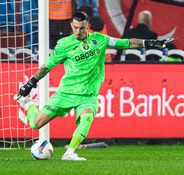 Uğurcan Çakır için ilk teklif geldi! Galatasaray ve Fenerbahçe'den değil - Resim: 3