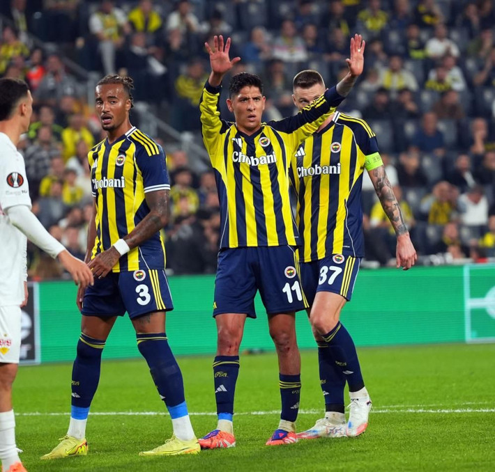 İsmail Yüksek ile Deniz Undav kavga etti! O hareket çok konuşuldu - Resim: 4