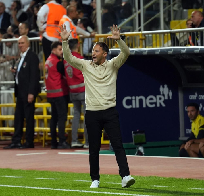 Nihat Kahveci, 1 futbolcu dışında Fenerbahçe'yi yerden yere vurdu - Resim: 5