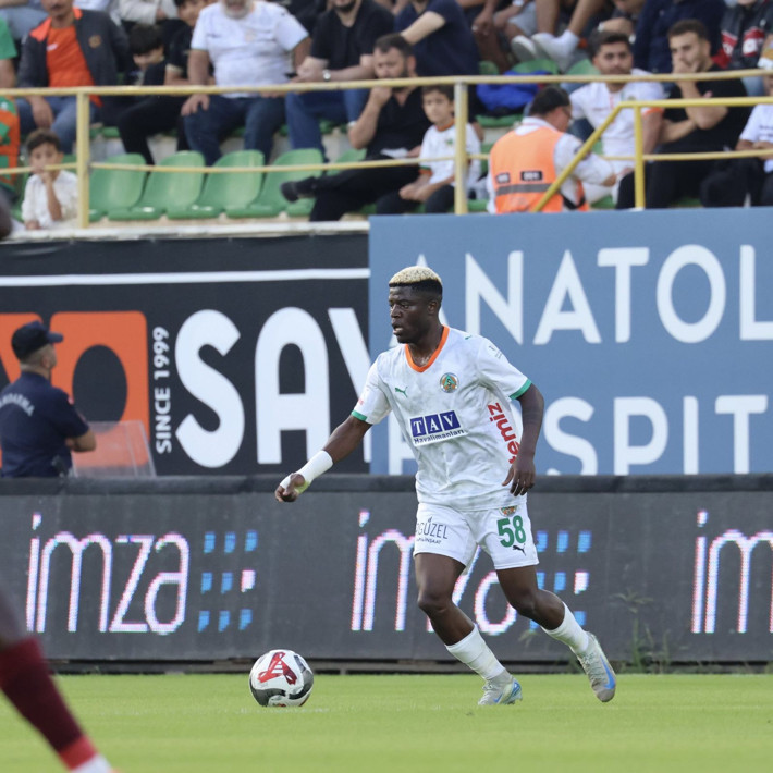 Tedesco bir kere izledi bayıldı! Fenerbahçe 2 ay sonra Alanyaspor'la masaya oturacak - Resim: 3