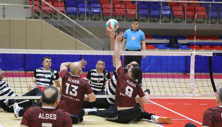 Oturarak Voleybol Süper Lig müsabakaları Karabük'te başladı