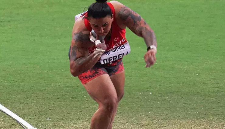 Emel Dereli ve Ruken Tek, Özbekistan'daki birinci oldu