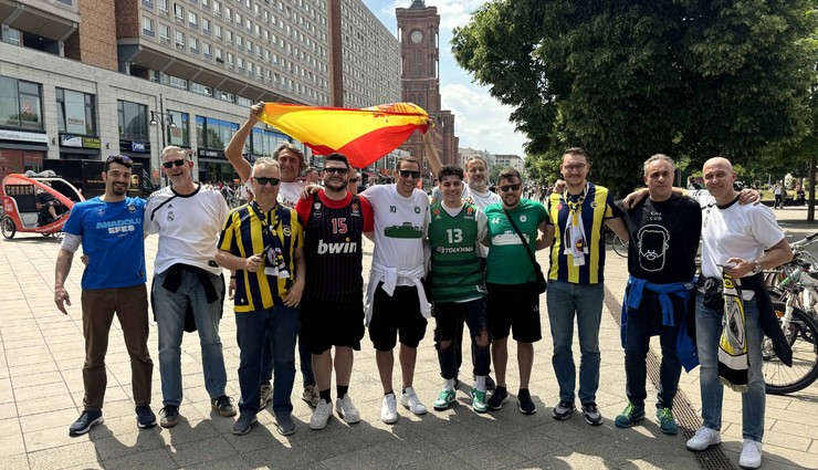 Berlin'de Dörtlü Final coşkusu