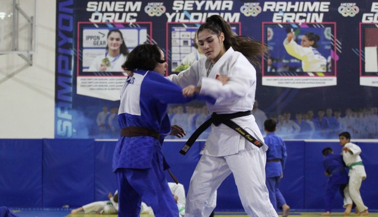 Milli judocu Sinem, Avrupa şampiyonluğunun ardından gözünü olimpiyatlara dikti