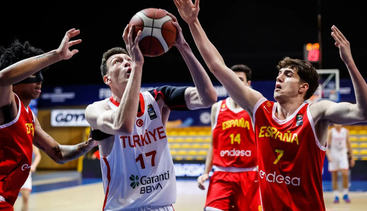 U20 Erkek Milliler, İspanya'ya mağlup oldu