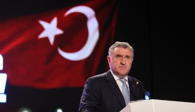 Gençlik ve Spor Bakanı Bak'tan Paris 2024 mesajı