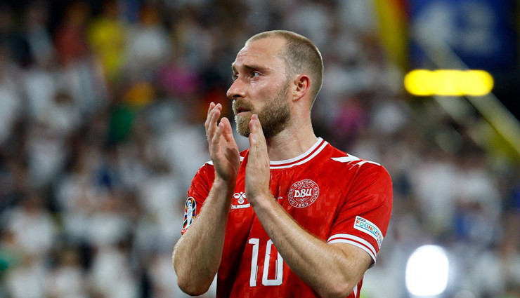Manchester United 7 futbolcuyu satış listesine koydu