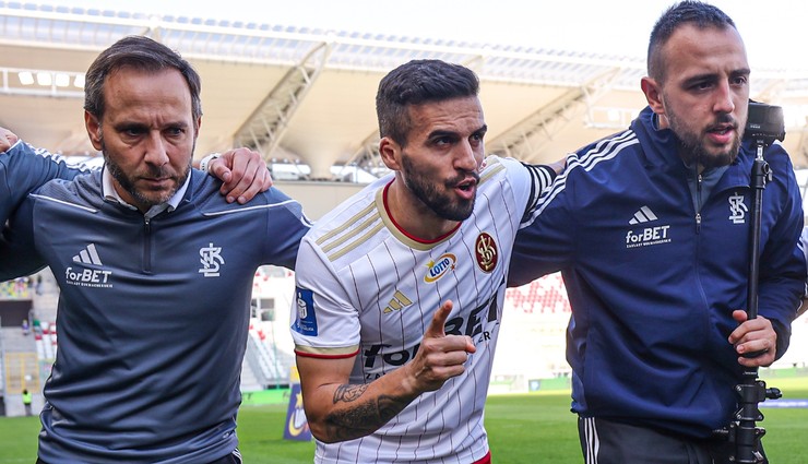 Manisa FK'ya İspanyol 10 numara