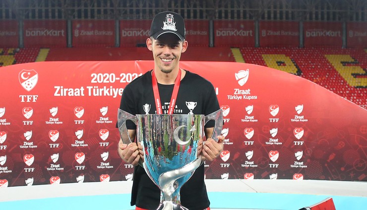 4 yıl sonra Beşiktaş veda etti