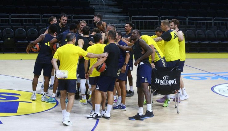 Fenerbahçe Erkek Basketbol Takımı sezonu açtı