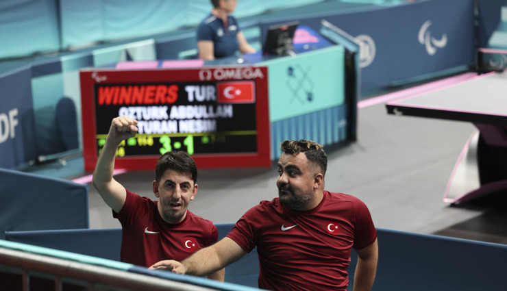 Abdullah Öztürk-Nesim Turan masa tenisinde çeyrek finalde