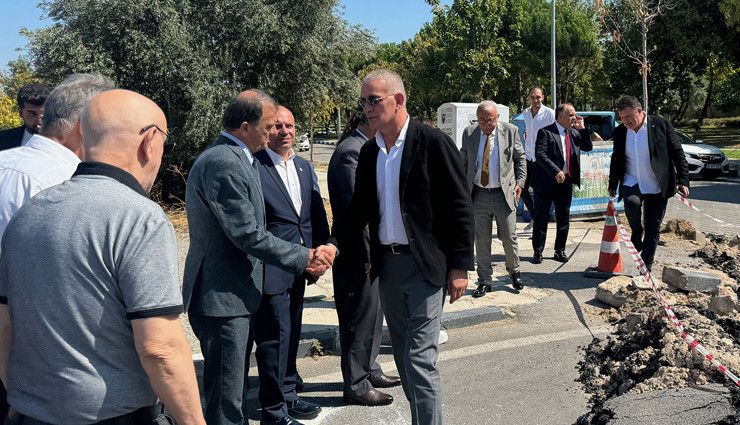 TFF Başkanı Hacıosmanoğlu, Manisa FK'yi ziyaret etti