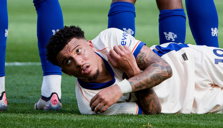 EA, Jadon Sancho'nun dövmelerini sansürledi