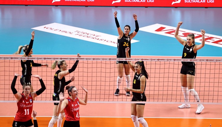 Galatasaray voleybolda gümbür gümbür! Hiç set vermeden gidiyorlar