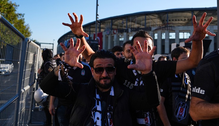 Beşiktaş taraftarı, Galatasaray derbisi için yola çıktı