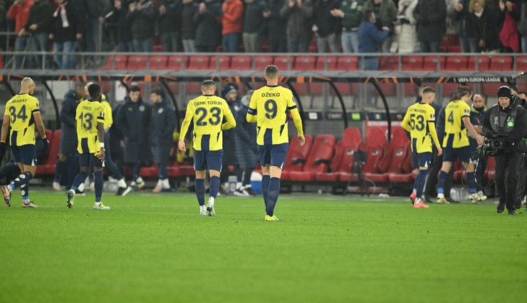 "Jose Mourinho ve Toti AZ Alkmaar'dan çizgi filmi golleri yedi"