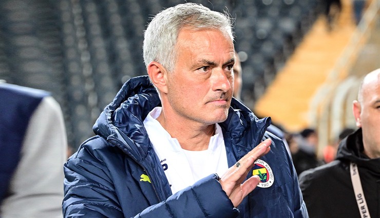 Jose Mourinho süresini kesmişti! Yıldız isim veda ediyor