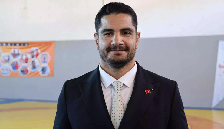 Türkiye Güreş Federasyonu yeni başkanı Taha Akgül seçildi!