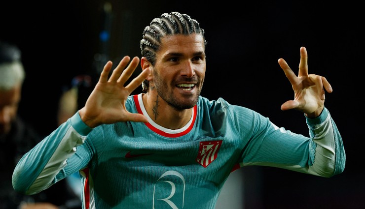 Atletico Madrid 90+6'da Barcelona'yı yıktı