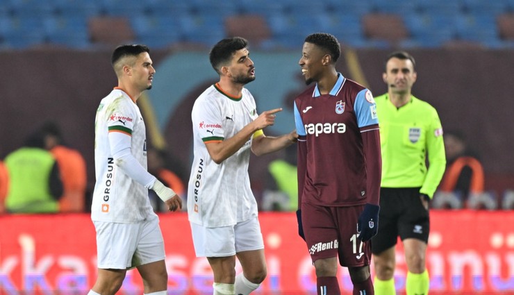 Trabzon'da saha karıştı: İstiklal Marşı'ndaki duruşunu izleyin