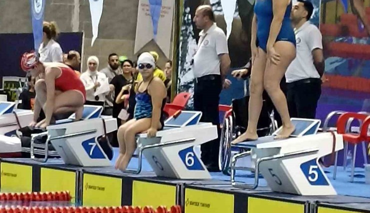 Talassporlu Ecrin Bütün'den 6 altın madalya birden!