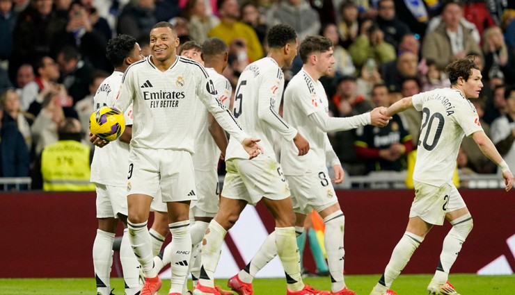 Real Madrid, 4 golle liderliği aldı