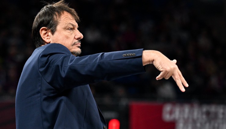 Derbi zaferini yaşayamadı! Ergin Ataman'ı şok eden sakatlık