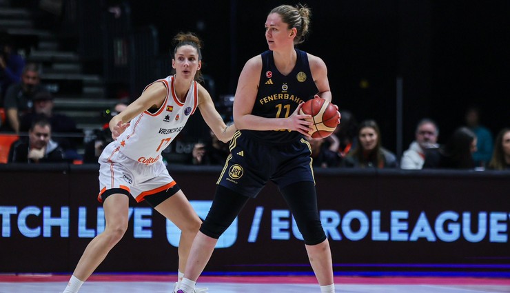 Fenerbahçe Opet, EuroLeague'de grubunu lider bitirdi