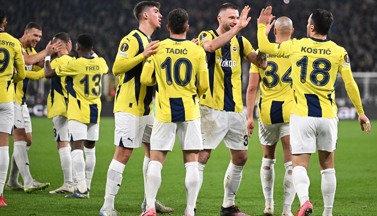 Fenerbahçe tur kapısını araladı