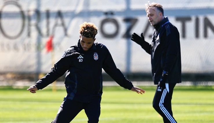 Beşiktaş, kupadaki Antalyaspor maçının hazırlıklarına Antalya'da devam etti