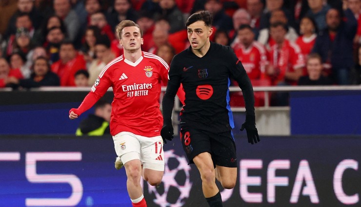 10 kişi Barcelona, Benfica'yı yendi