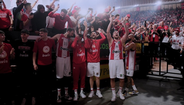 THY Avrupa Ligi'nde lider Olympiakos, play-off'a yükselmeyi garantileyen ilk takım oldu