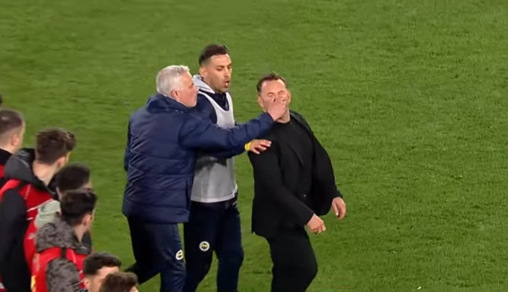 Mourinho Okan Buruk'un burnunu sıktı, saha karıştı
