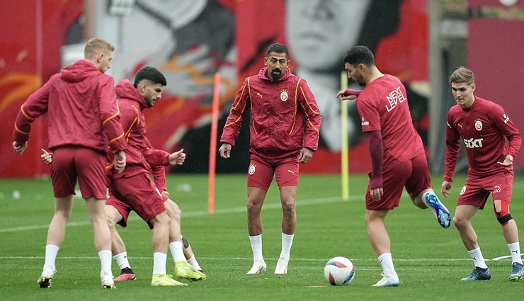 Galatasaray'da Samsunspor maçı hazırlıkları devam ediyor