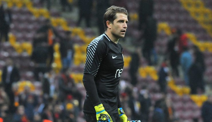 Galatasaray’ın eski kalecisi Carrasso: Türkiye’de kendimi Fransa’ya göre daha güvende hissediyorum