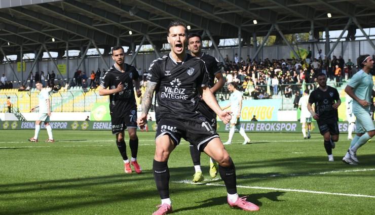 Oğulcan Çağlayan: Kocaelispor'un çok beğendiğim bir bestesi var