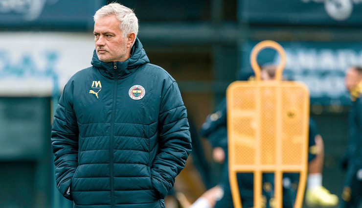 Jose Mourinho ile ilgilendikleri yazılmıştı! Resmi açıklama geldi