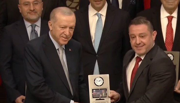 10. Anadolu Medya Ödülleri'nde yılın spor programı "Kontra"