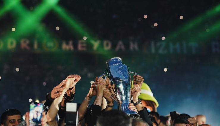 En düşük 6 bin 250 en yüksek 25 bin lira! Kocaelispor'un kombine fiyatları belli oldu