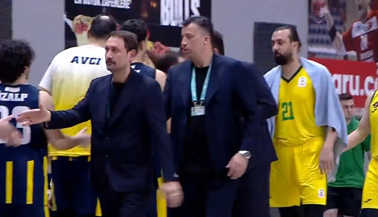 Türkiye Basketbol Ligi play-off final serisinde Esenler Erokspor avantajlı