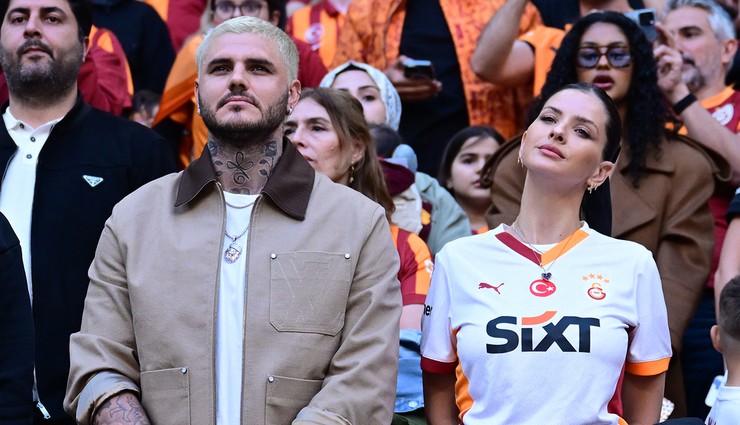Icardi, sevgilisi China Suarez ile Kayserispor maçını izledi