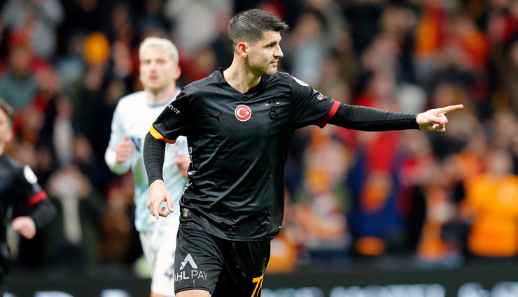 Alvaro Morata'dan transfer iddialarına net yanıt!